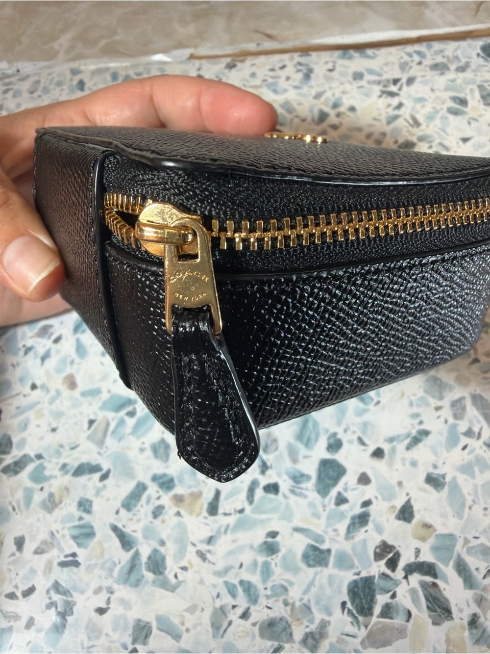 Coach Black Crossgrain Leather Travel Jewelry Case Zip Box Gold Hardware - Picture 4 of 5
